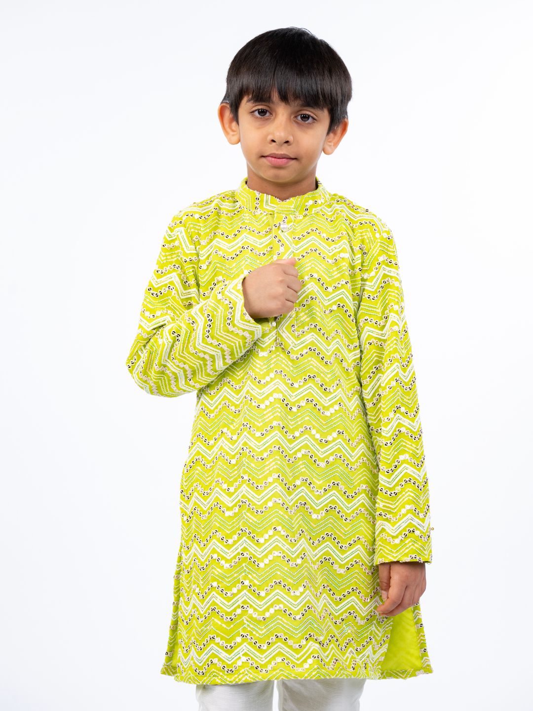Zigzag and dot pattern embroidered light green Kurta and White Pant (Set of 2)