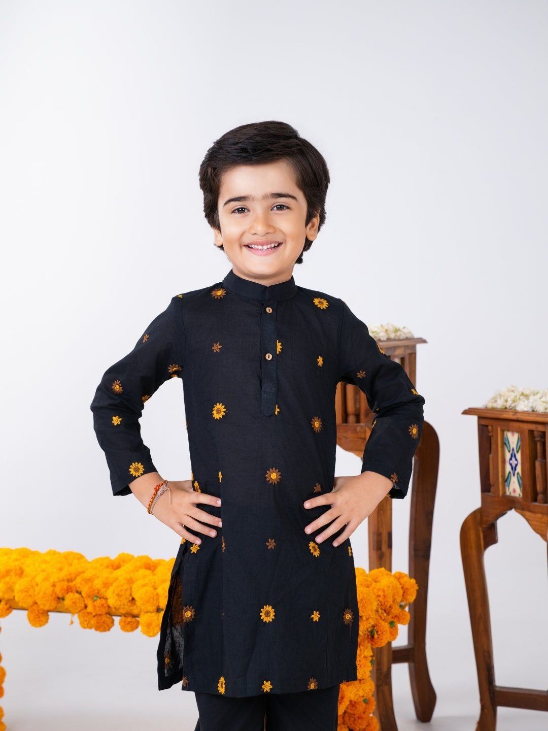 Boys Black Kurta Pant Set (Set of 2)