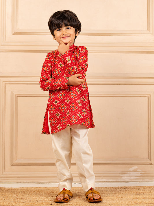 Boys Digital Patola Print Ethnic Kurta with White Pant (Set of 2)