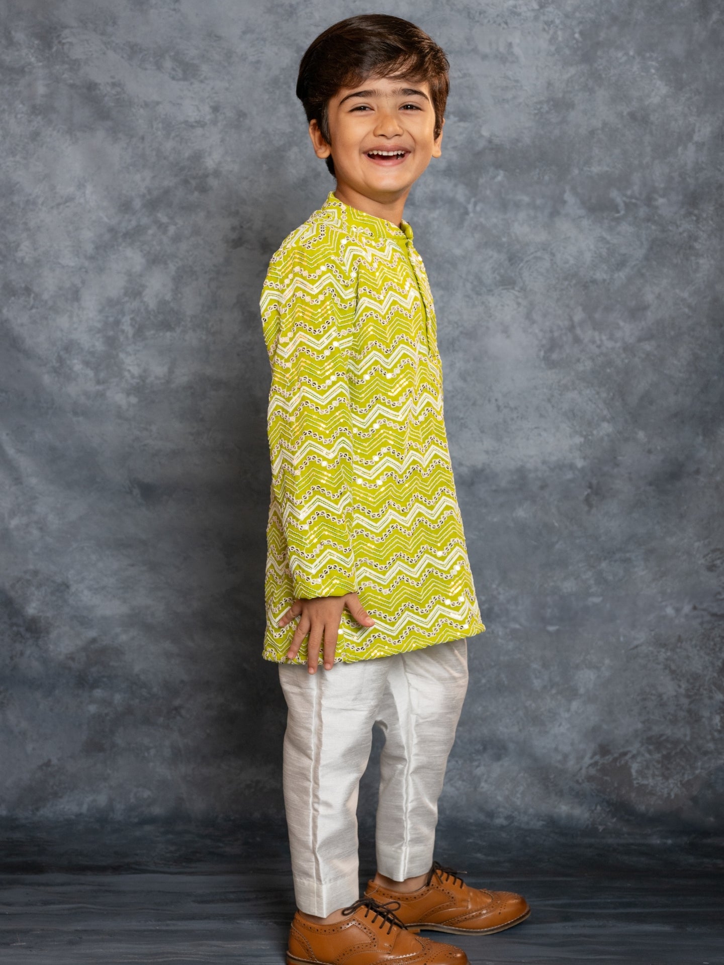 Boys Green Embroidered Kurta and Pant (Set of 2)