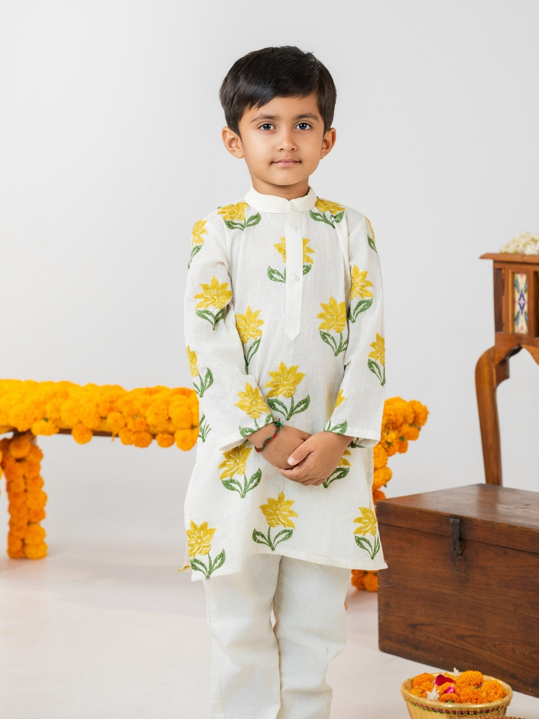 Boys Off White Yellow Floral Kurta with Pant (Set of 2)