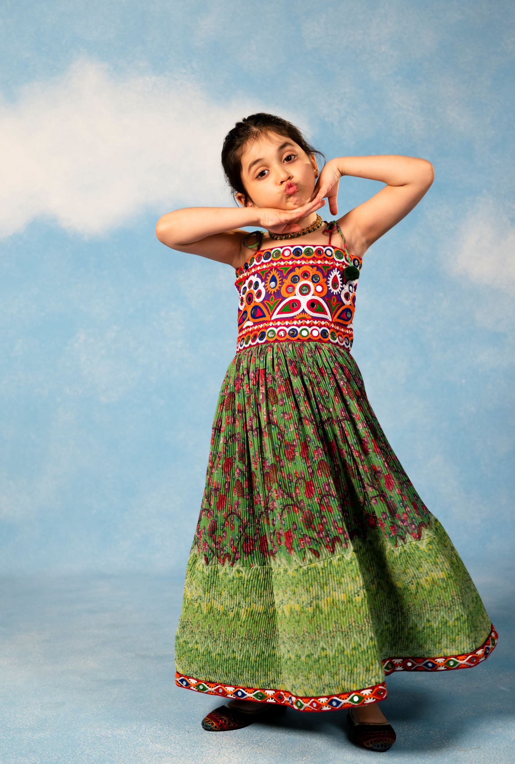 KIDS KEDIA WITH DHOTI LATEST CHILDREN NAVRATRI DRESS FOR BABY GIRL AT  WHOLESALE RATES CATALOG THANGAT